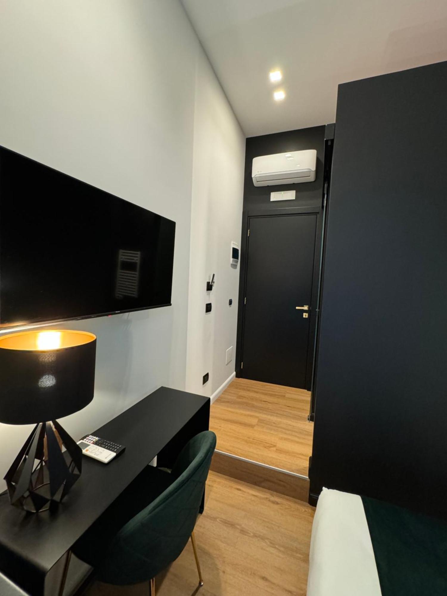 Materdei Emerald Rooms Неаполь Экстерьер фото