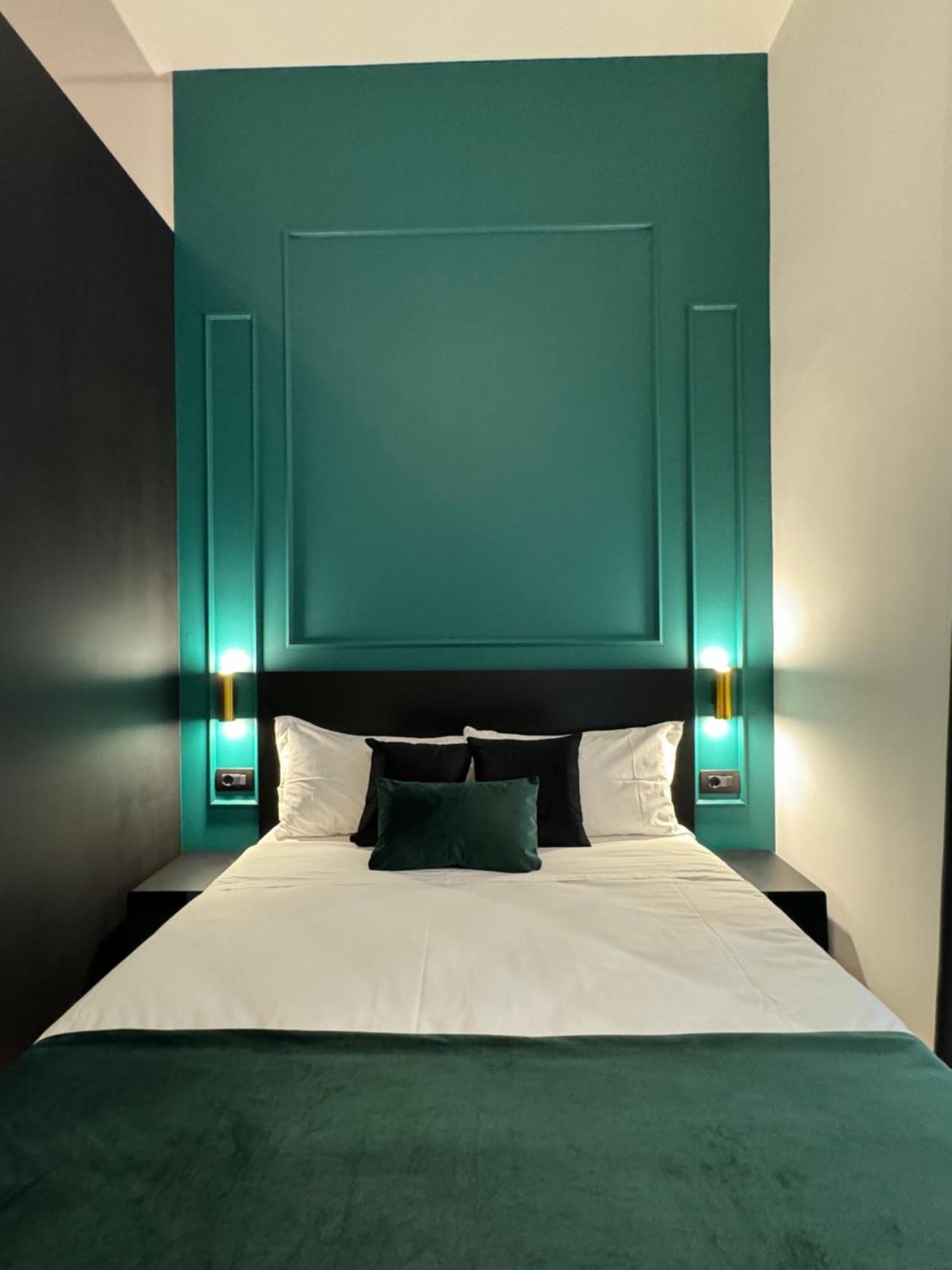 Materdei Emerald Rooms Неаполь Экстерьер фото